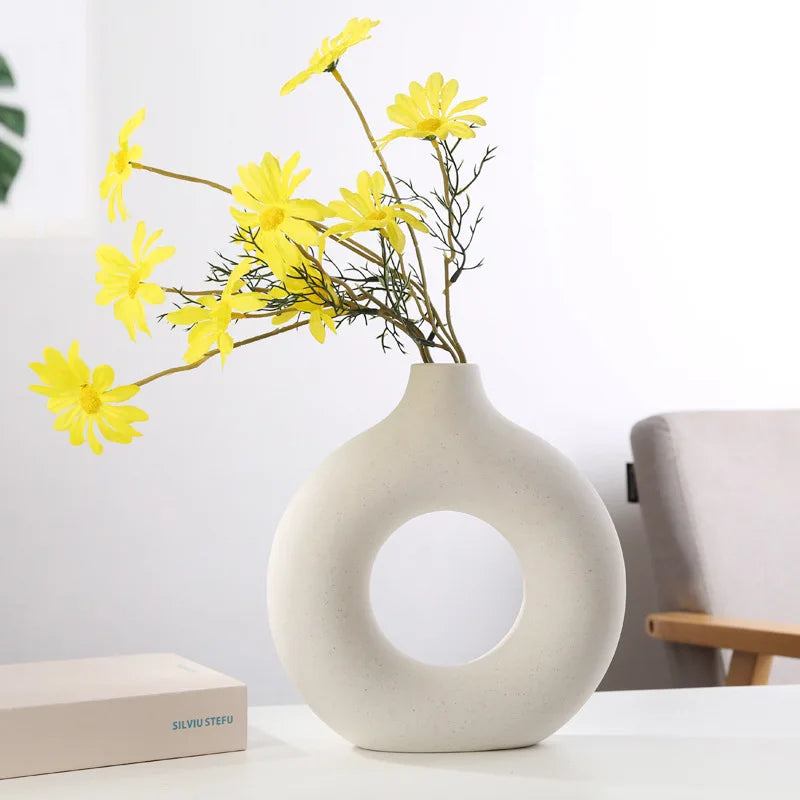 Circular Hollow Ceramic Decoration Pot